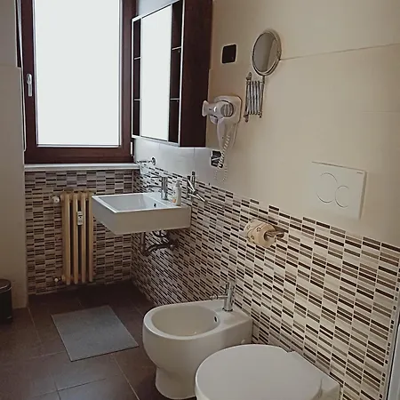 Le Stanze Di Marco 3* Monza