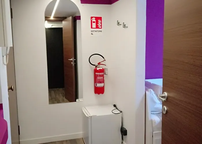 Le Stanze Di Marco 3* Monza